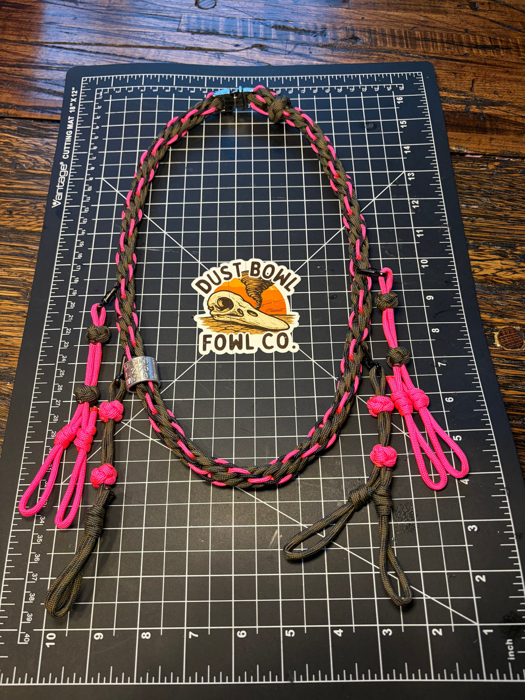 Shorty Round Braid Thin Line - Neon Pink