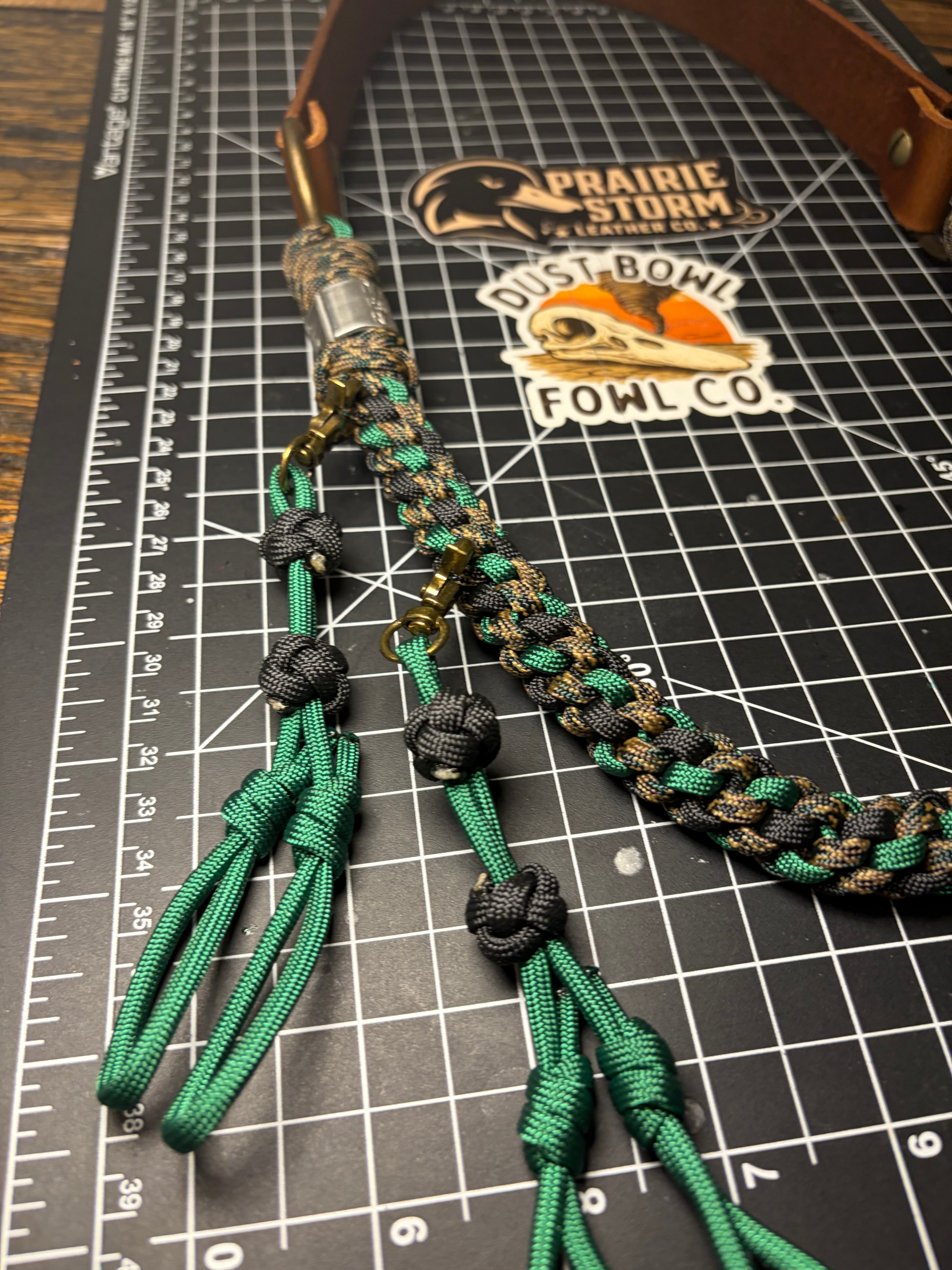 Leather x Half Round Lanyard - Forrest Green