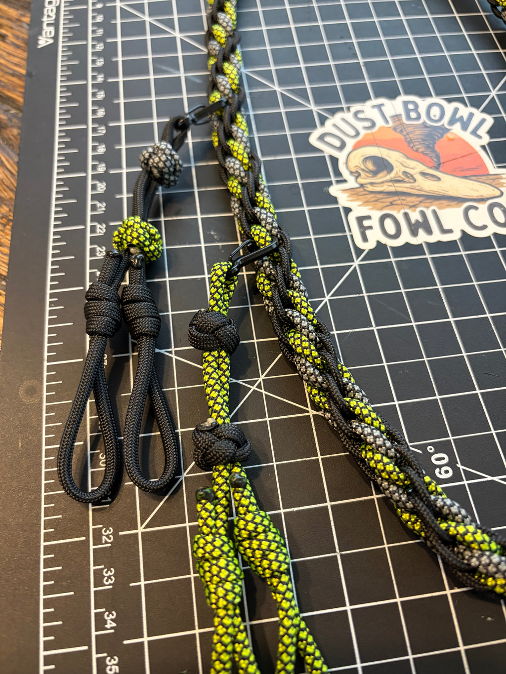 Shorty Round Braid Thin Line -  Toxic