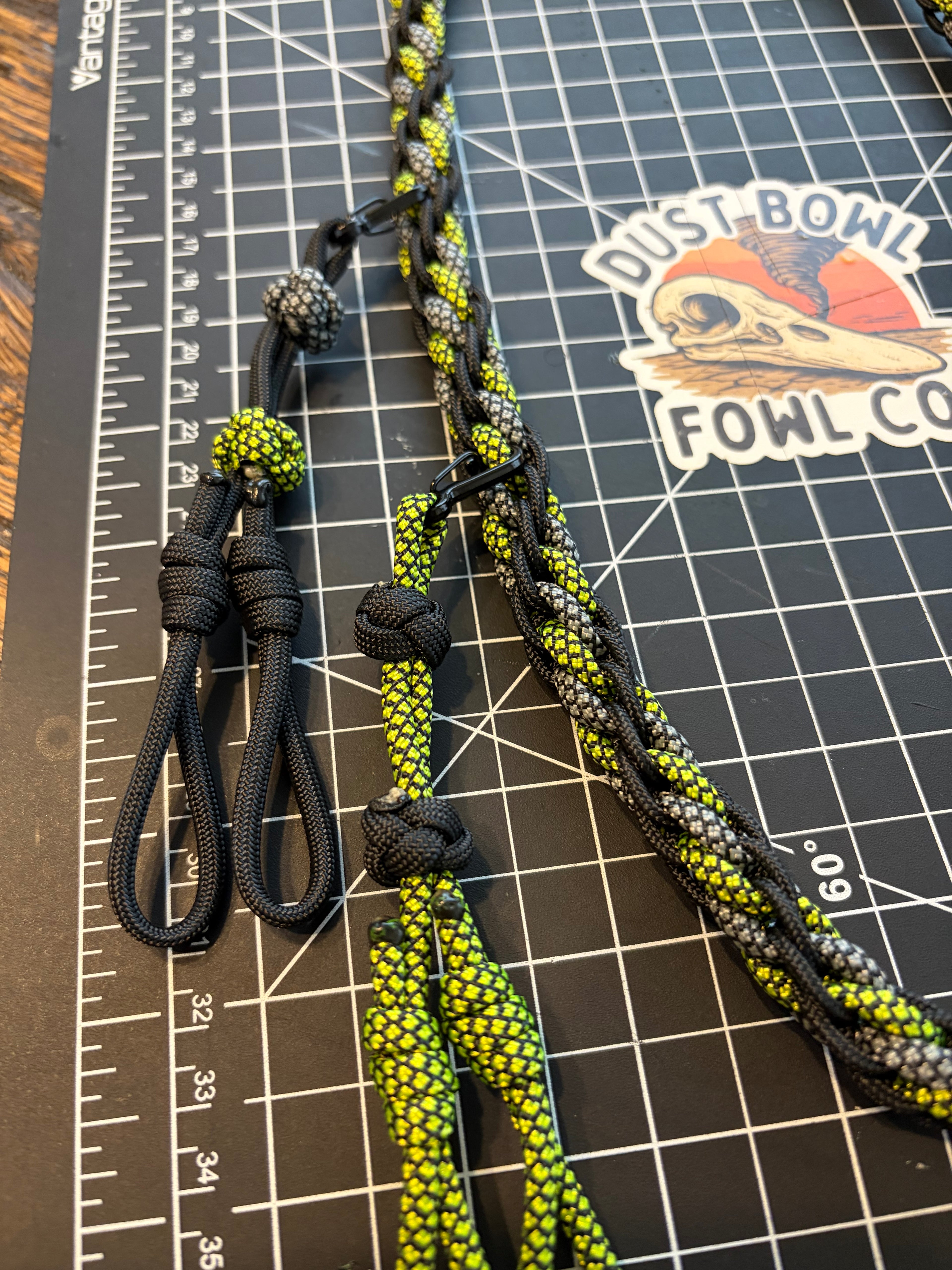 Shorty Round Braid Thin Line -  Toxic