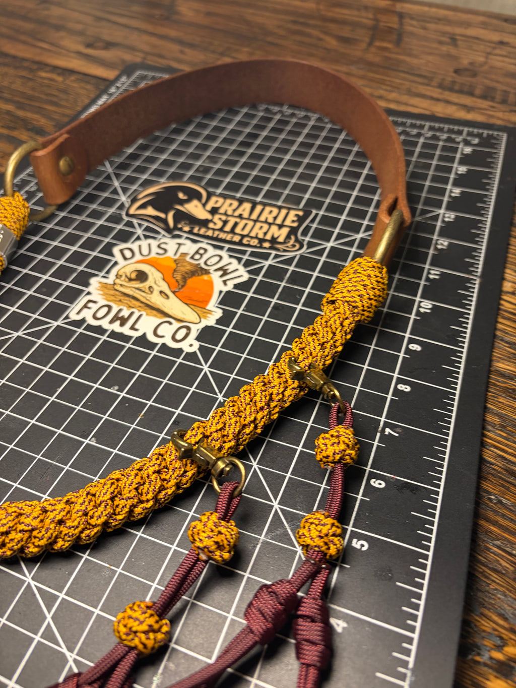 Leather x Half Round Lanyard - Hogwarts