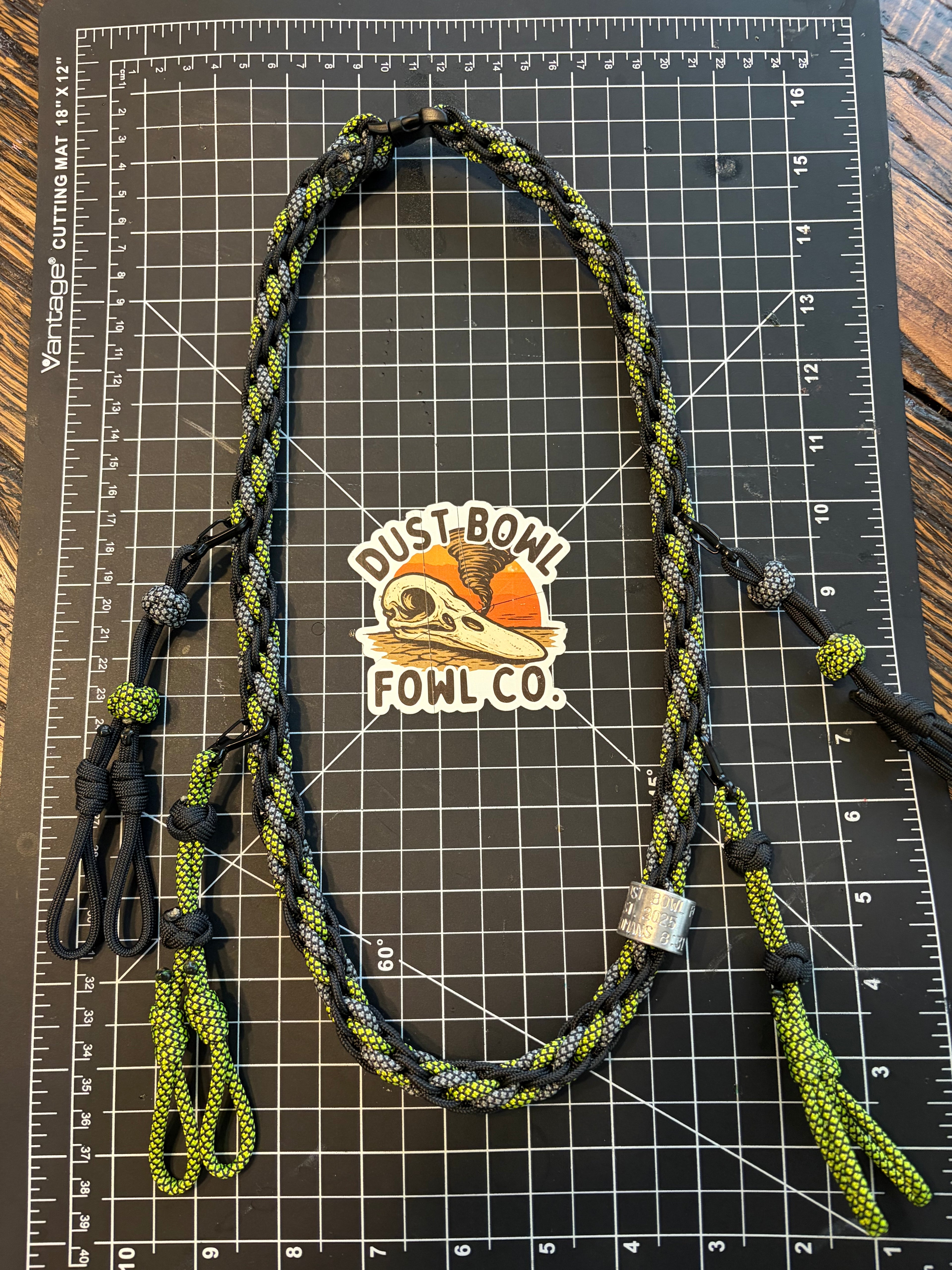 Shorty Round Braid Thin Line -  Toxic