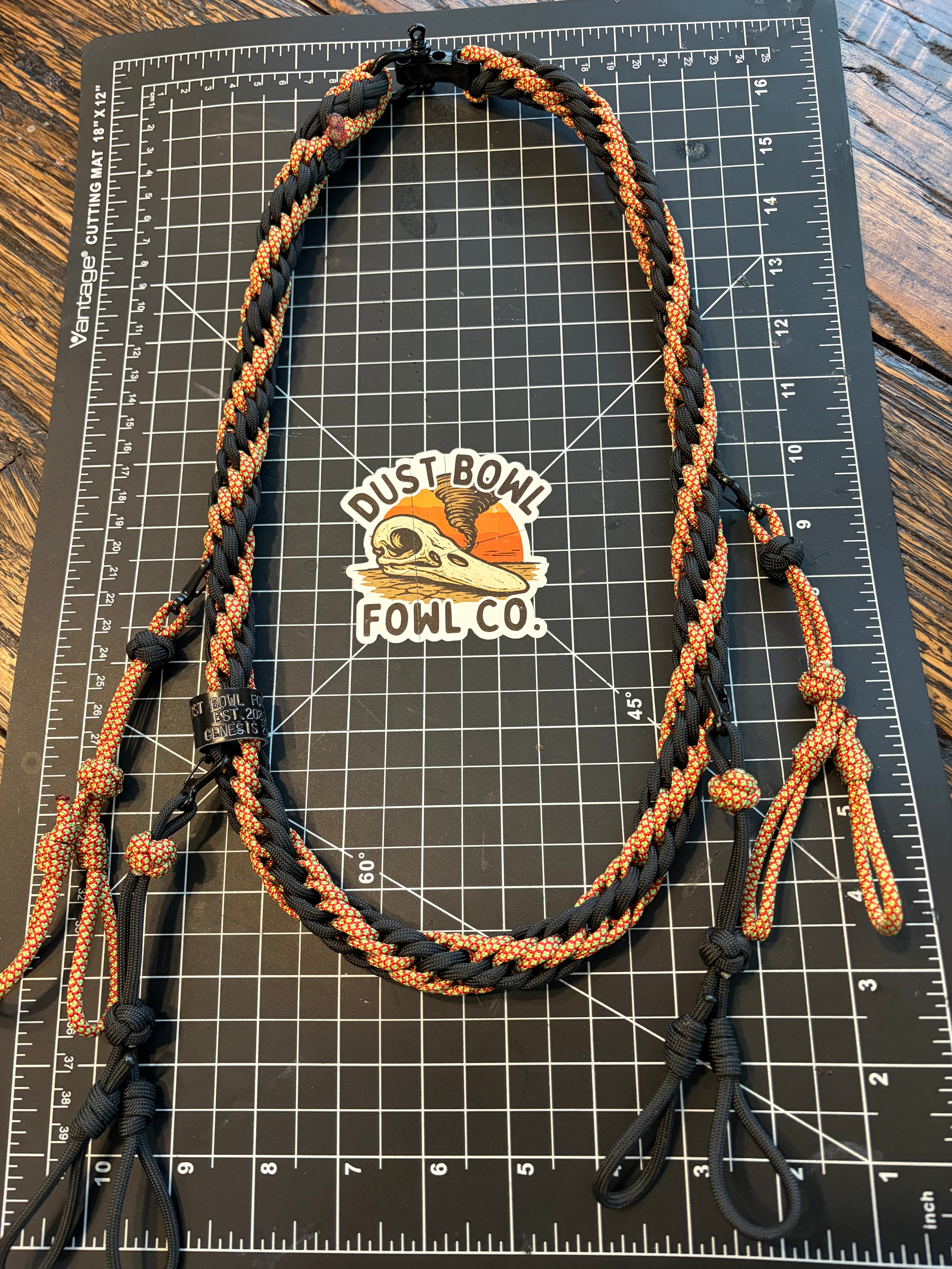 Shorty Round Braid - Toxic