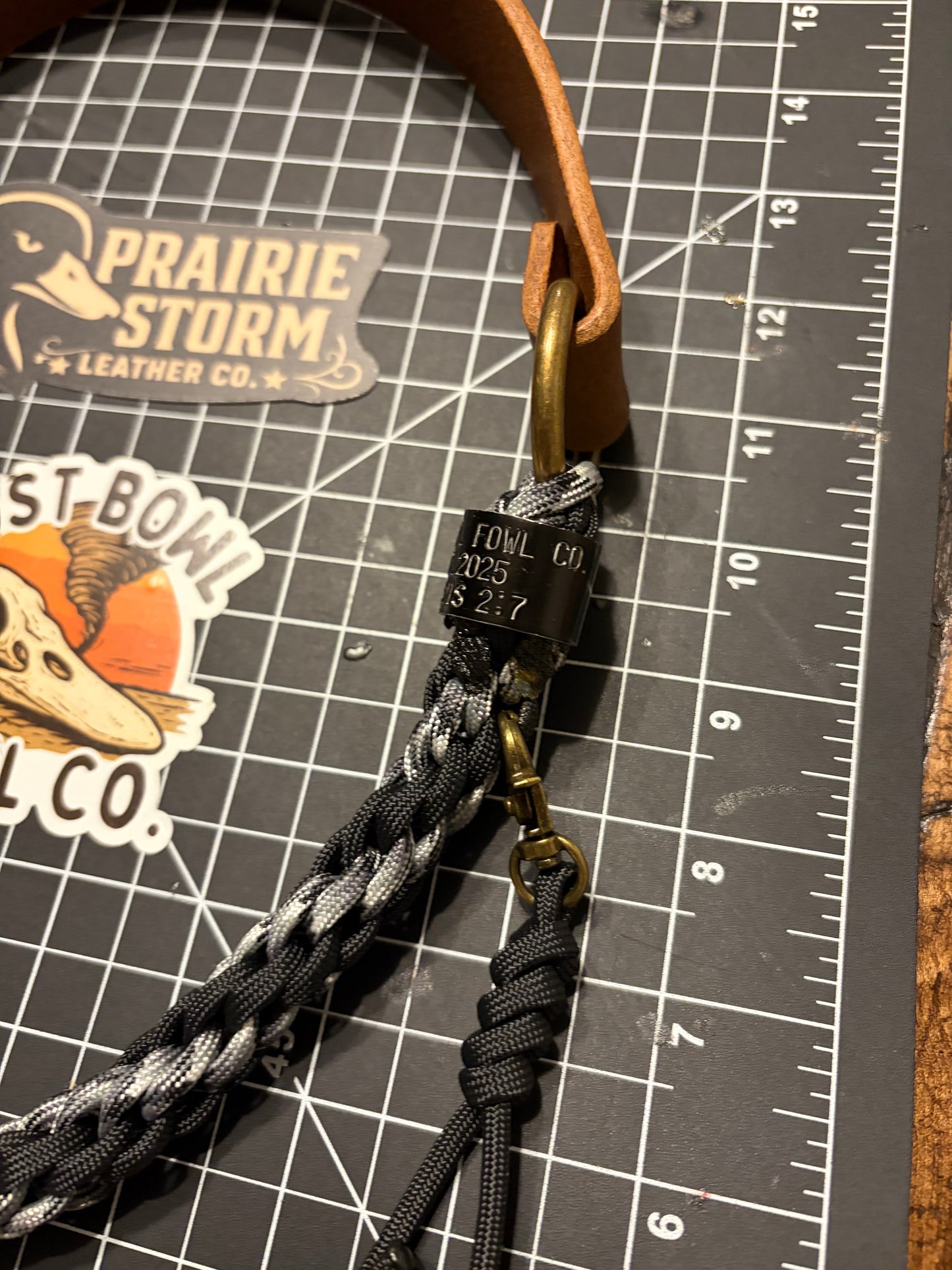 YOUTH Hybrid Leather x Half Round Lanyard - Black/White