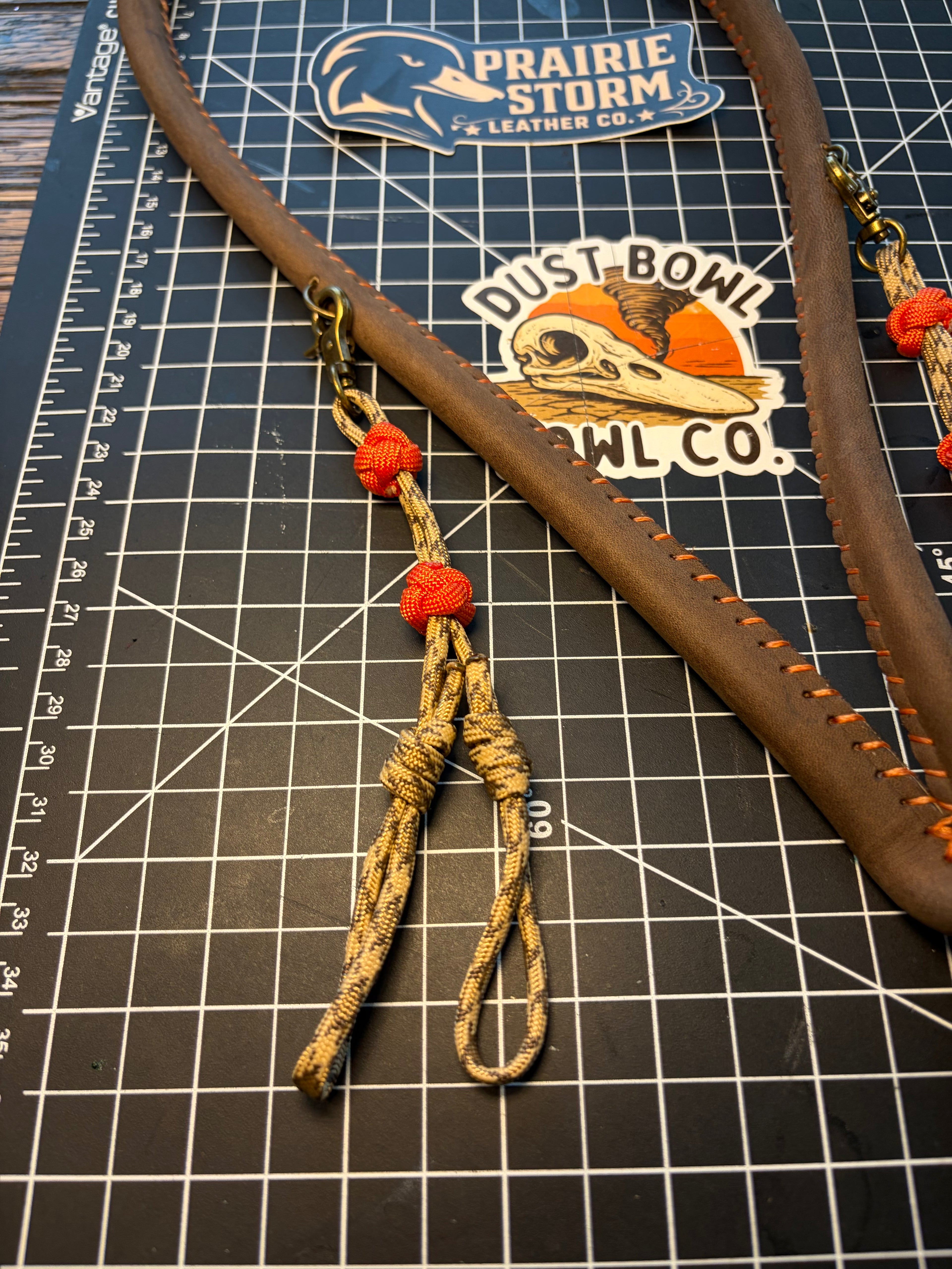 Leather x paracord hybrid lanyard -  Orange Rattler