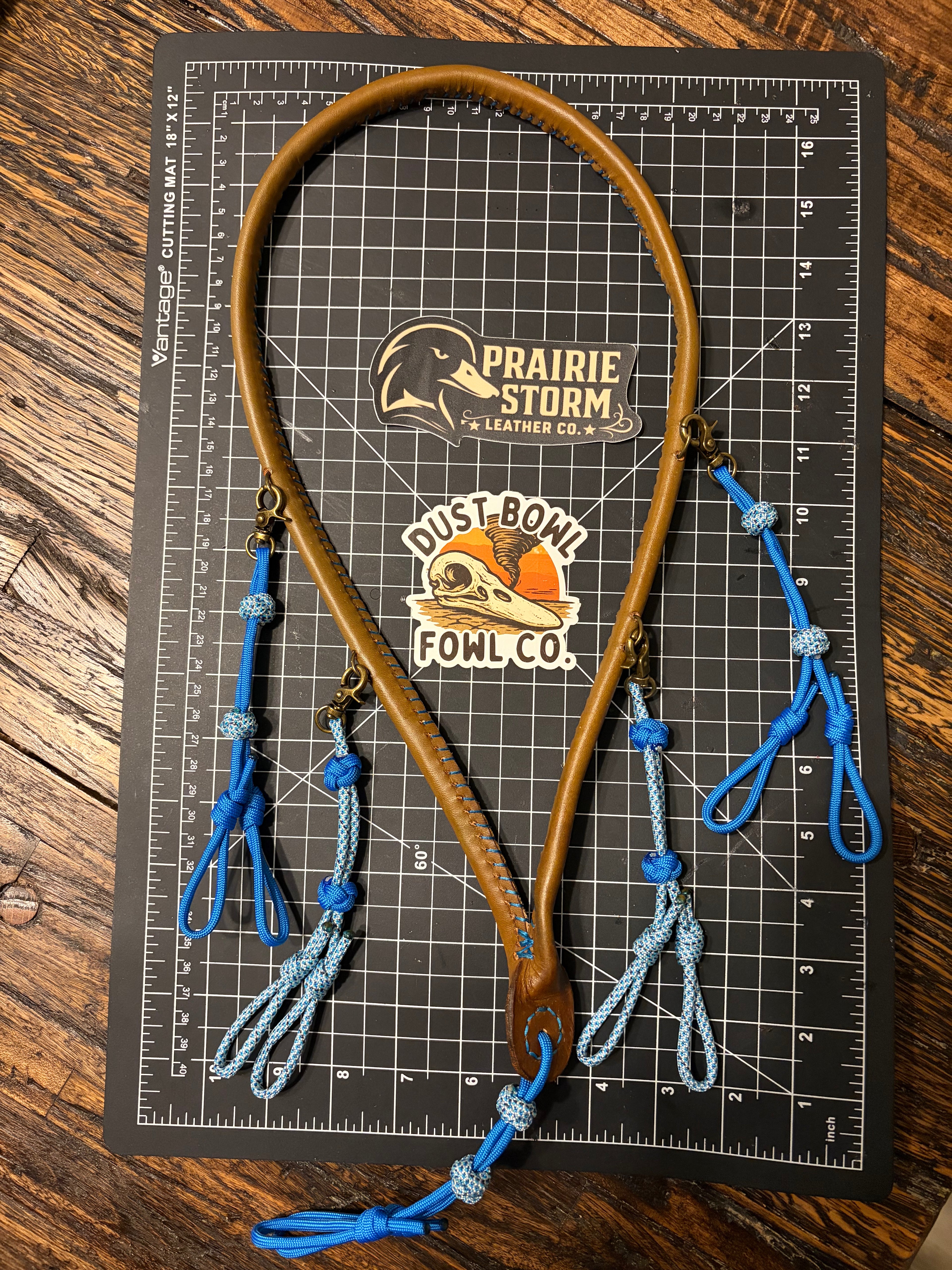 Leather x paracord hybrid lanyard - Brown x Blue