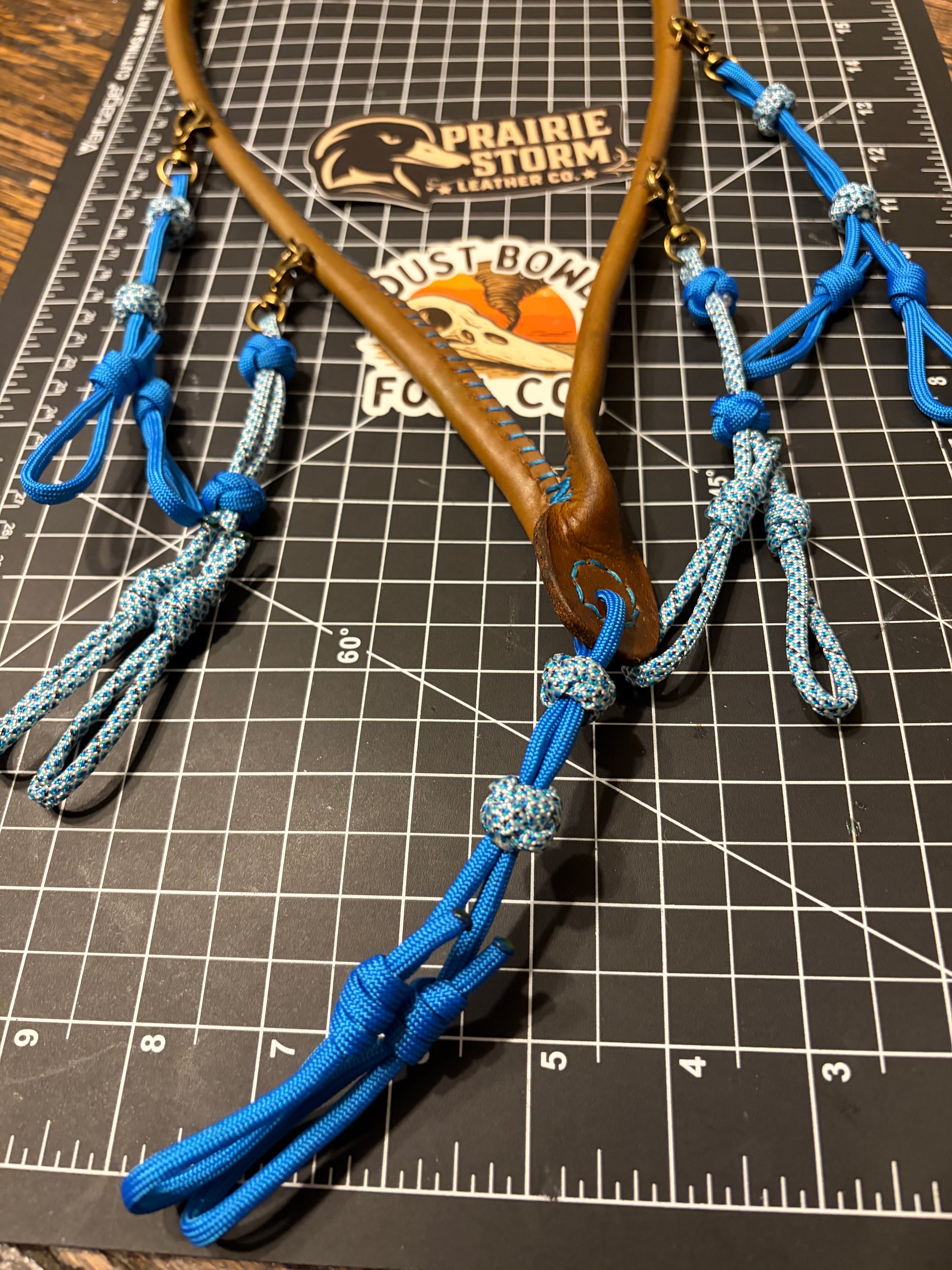 Leather x paracord hybrid lanyard - Brown x Blue