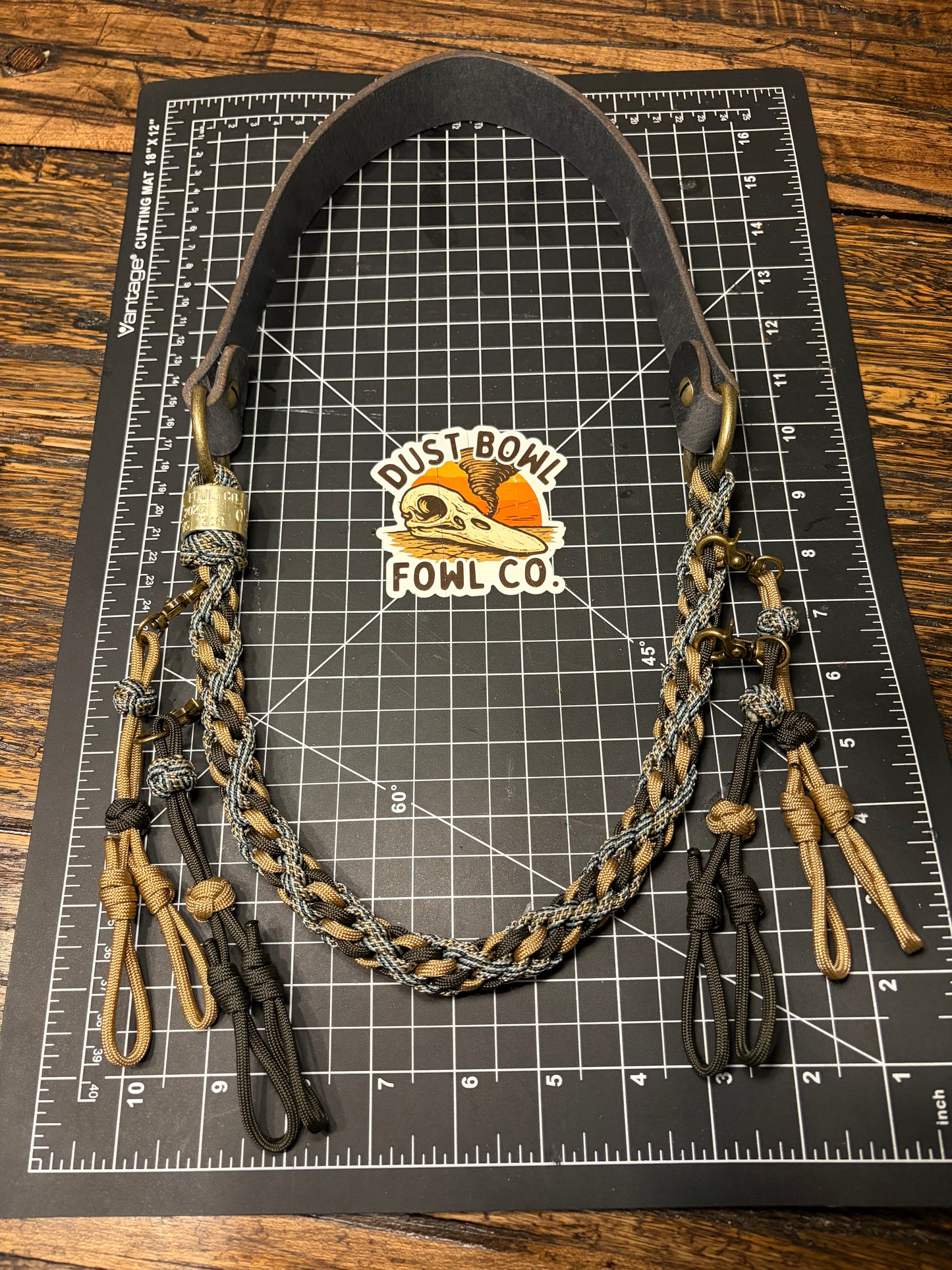 Leather x Half Round Lanyard - Gold Chain