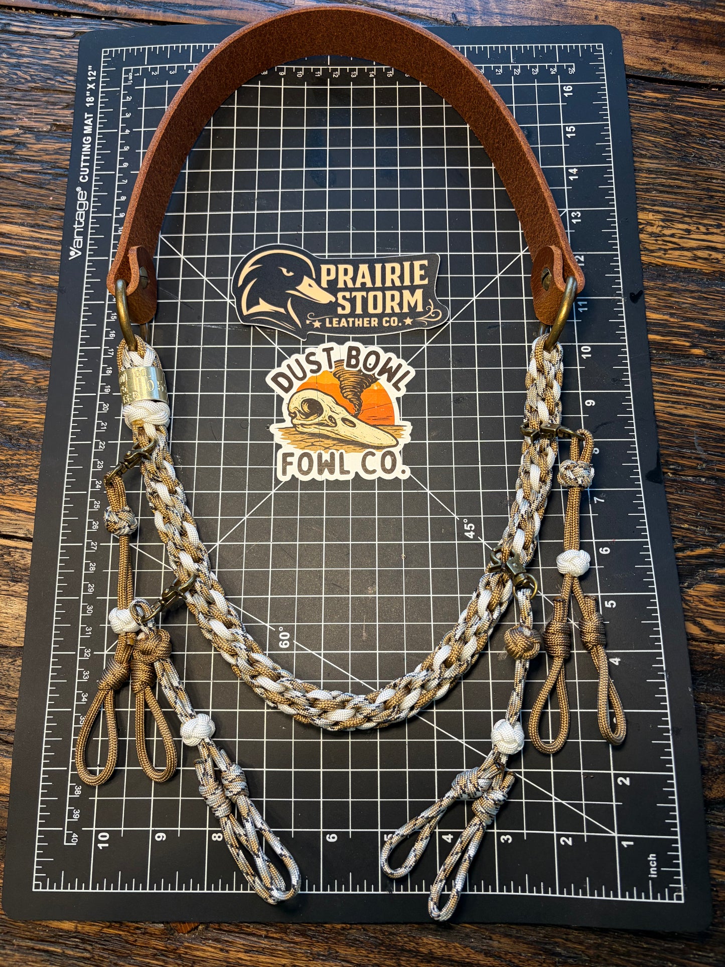 Leather x Half Round Lanyard - Platinum