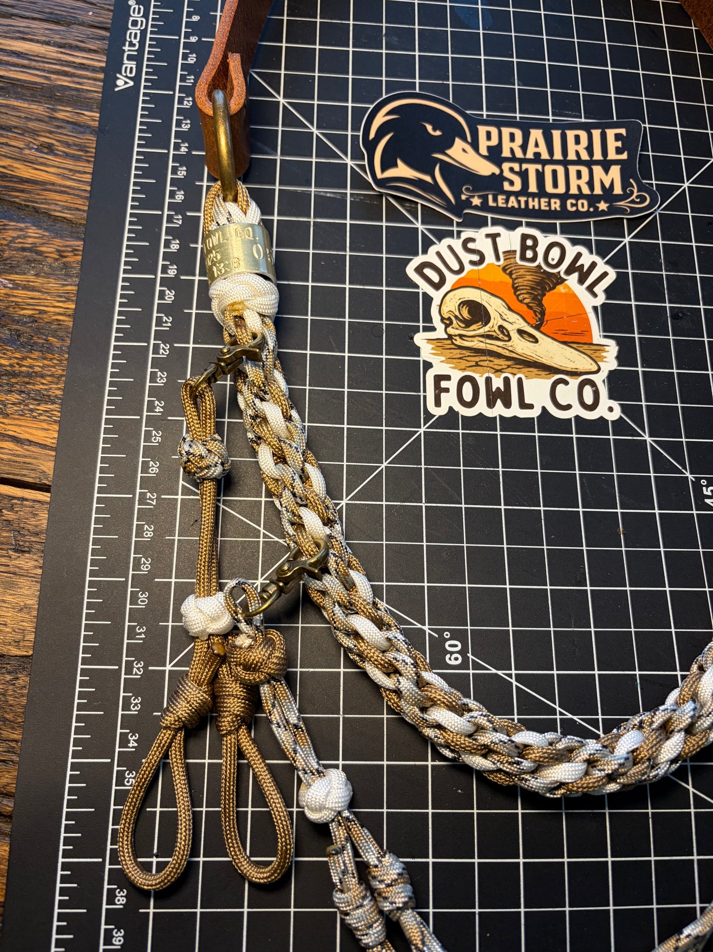 Leather x Half Round Lanyard - Platinum