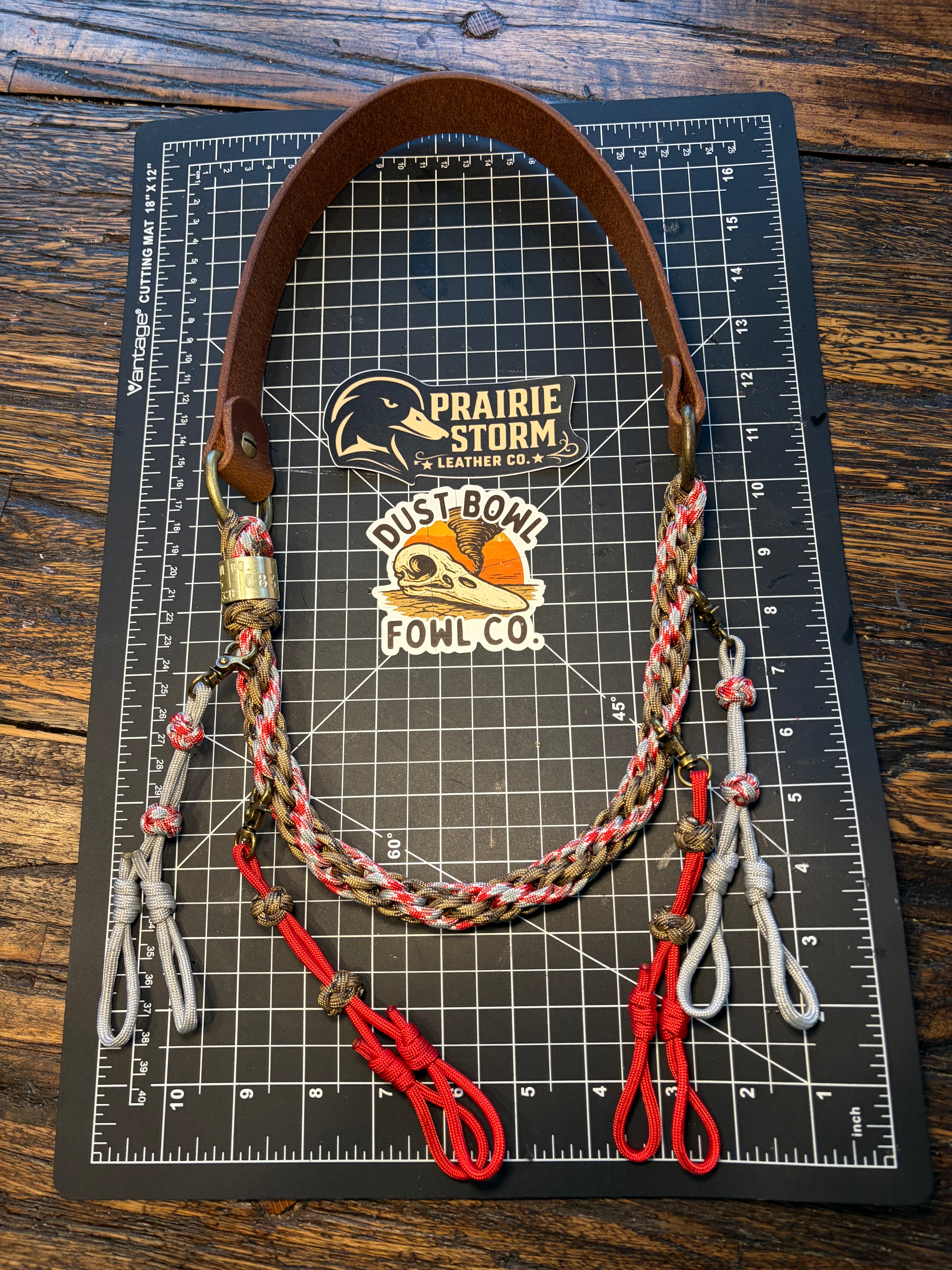 Leather x Half Round Lanyard - Red x Camo