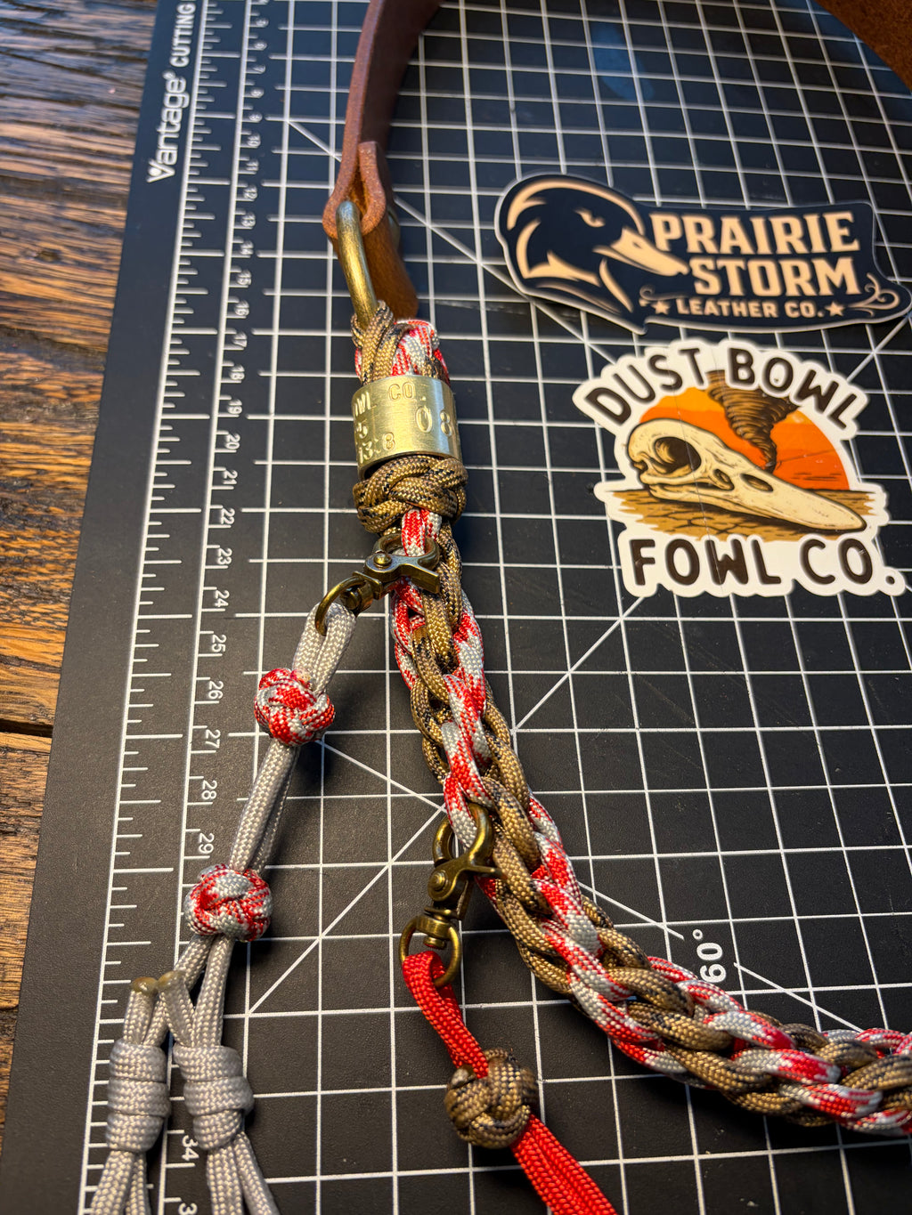 Leather x Half Round Lanyard - Red x Camo
