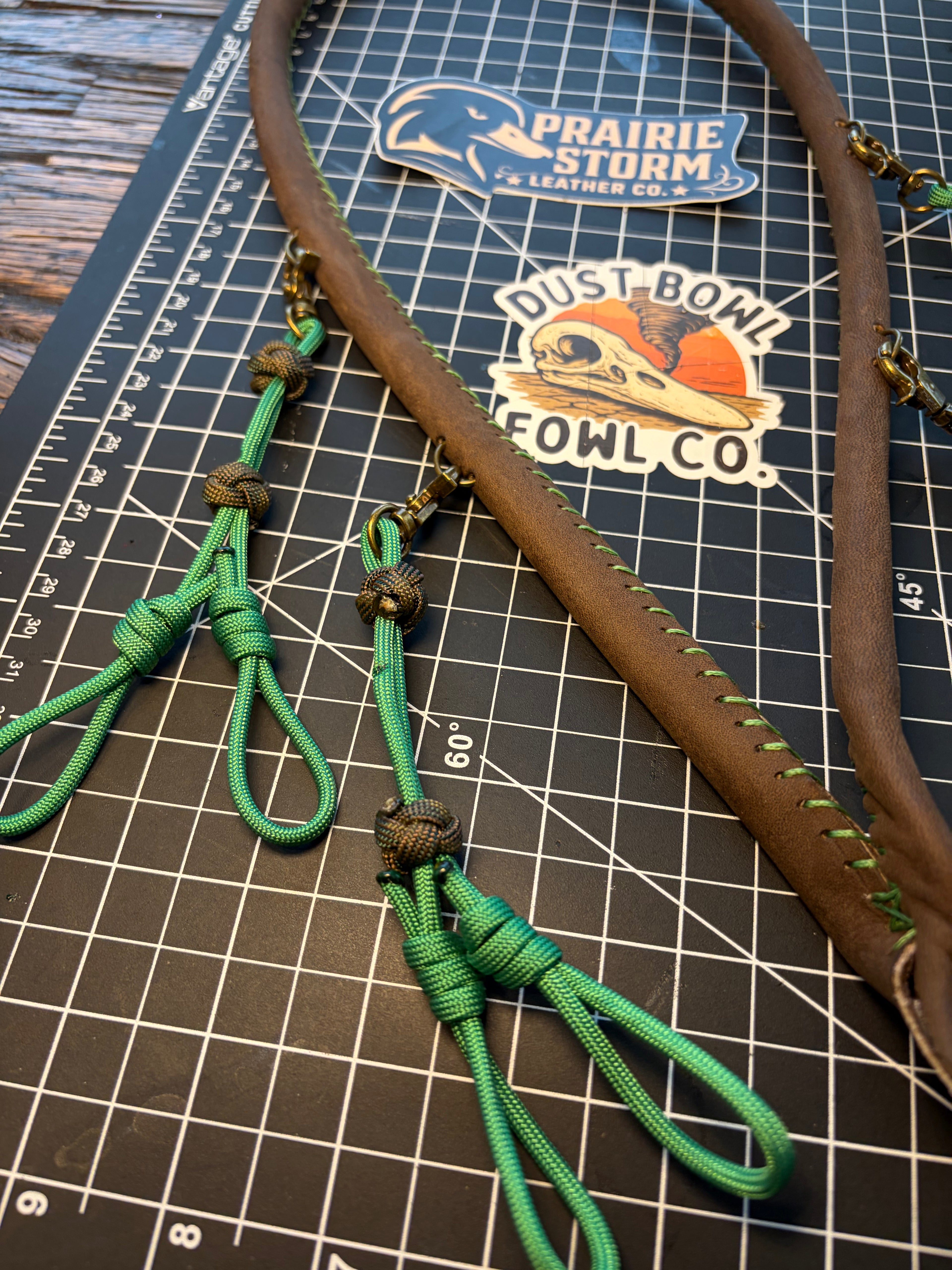 Leather x paracord hybrid lanyard -  Mallard Green