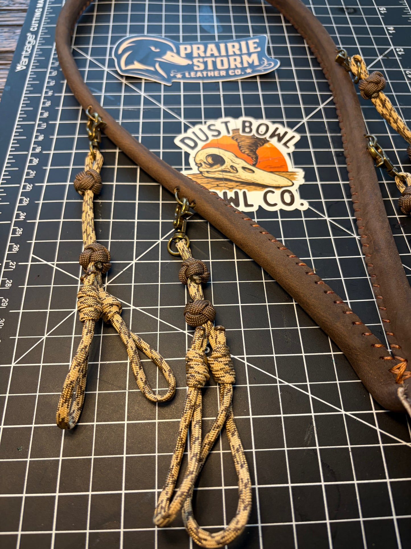 Leather x paracord hybrid lanyard -  Rattler