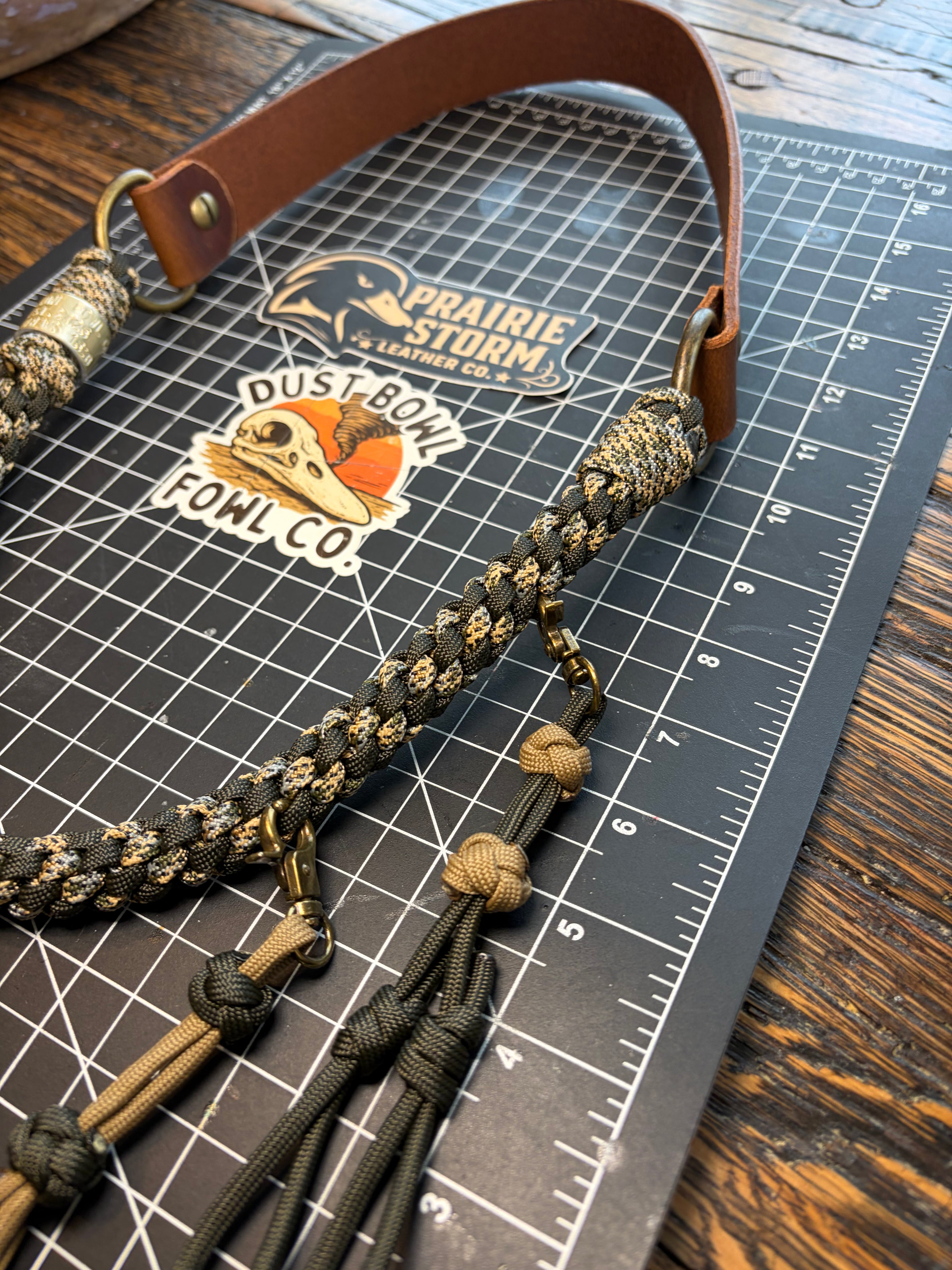 Leather x Half Round Lanyard - Forrest Green